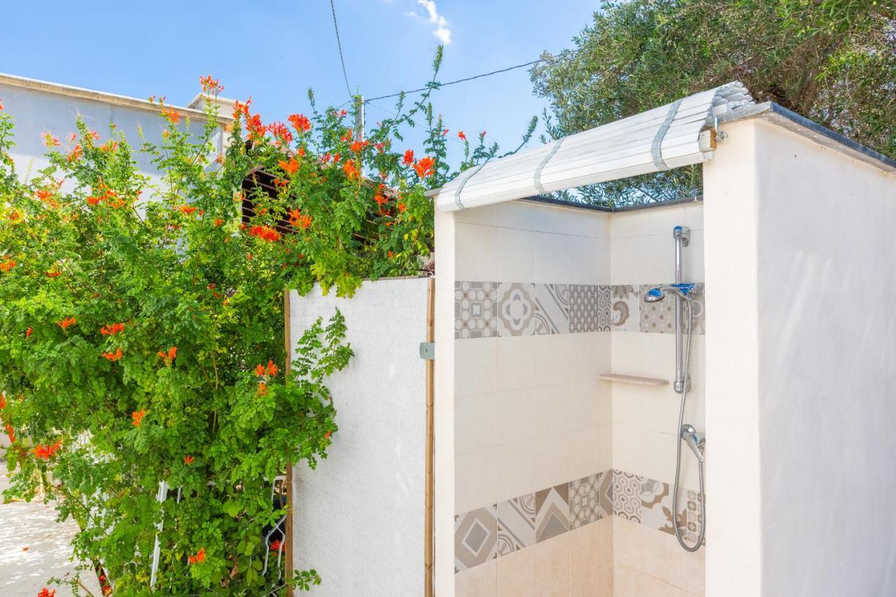 Lamia Di Nonna Mena Villa San Vito dei Normanni Bagian luar foto